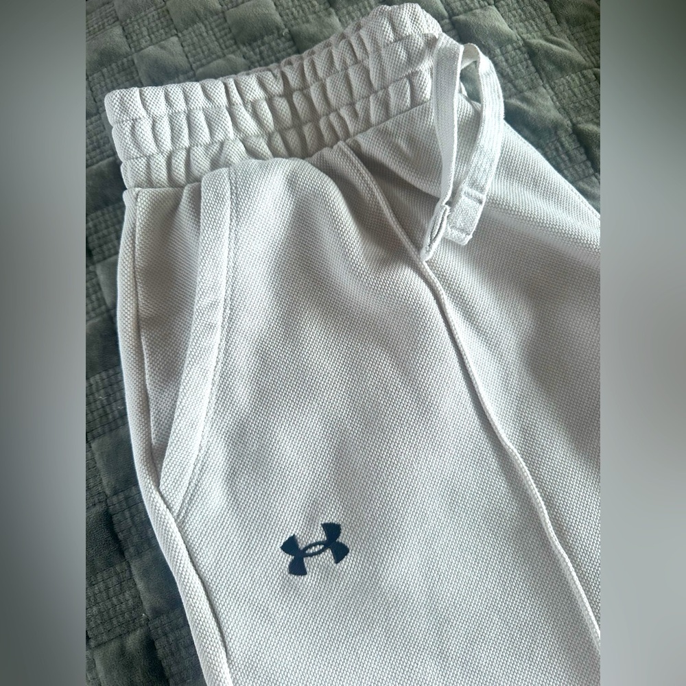 Under Armor pants